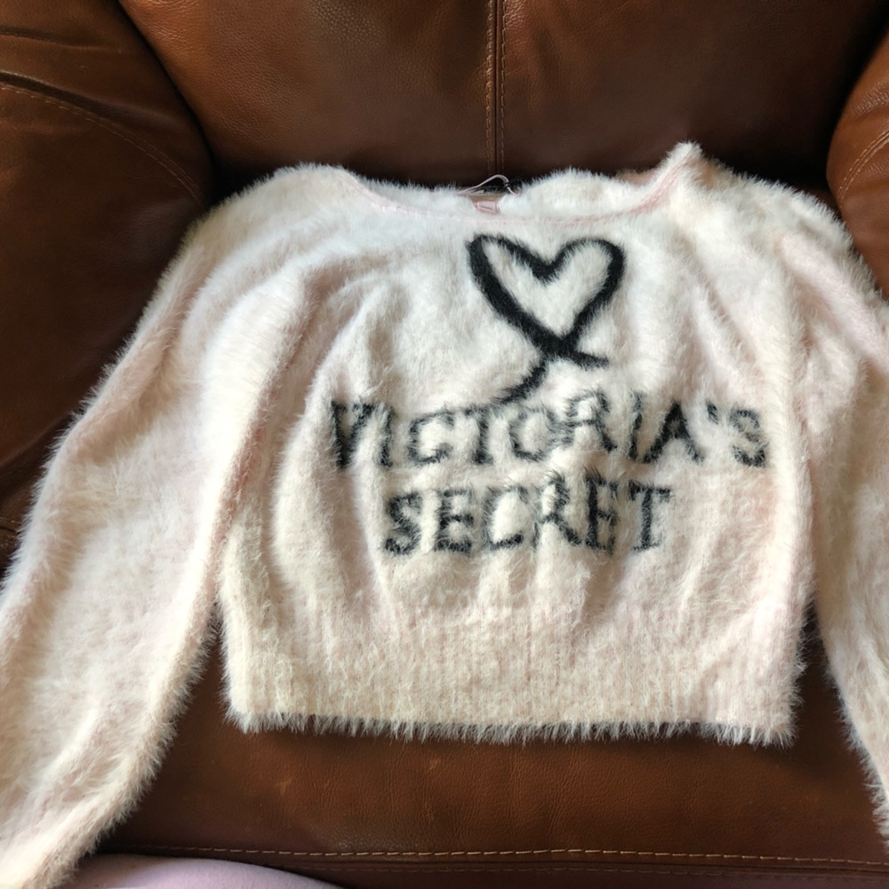 VS crewneck